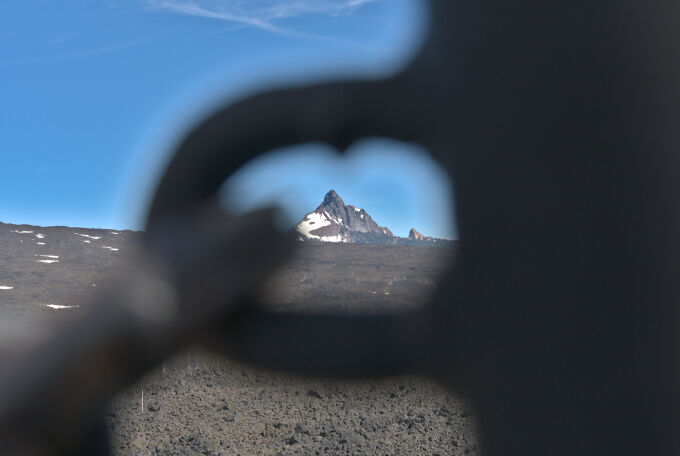 Washington Through The Hole